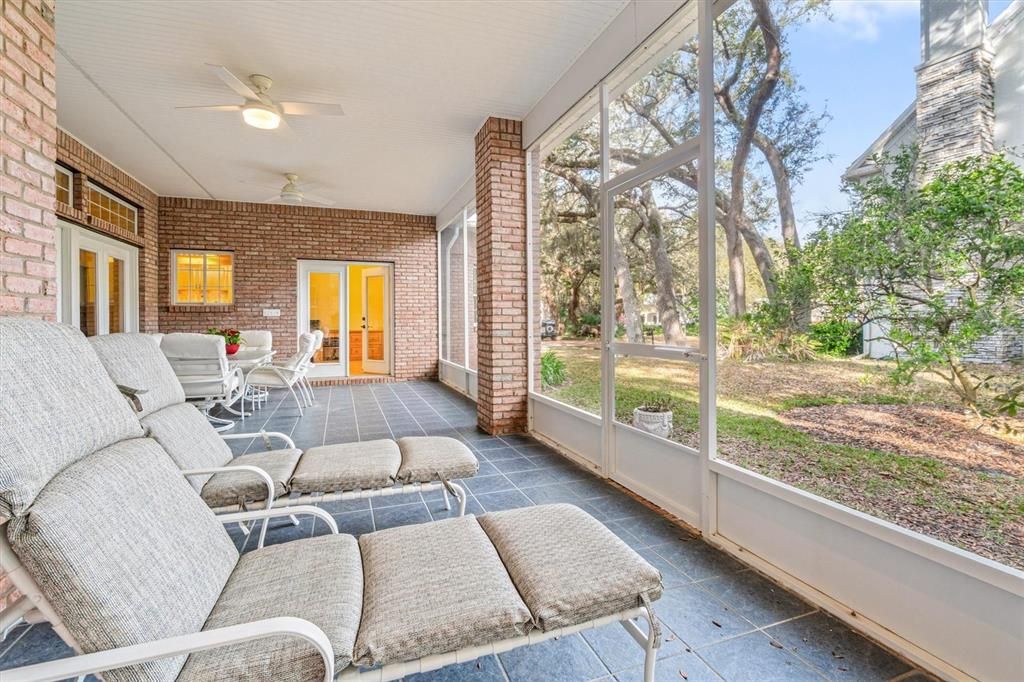 En Venta: $1,195,000 (3 camas, 2 baños, 3113 Pies cuadrados)