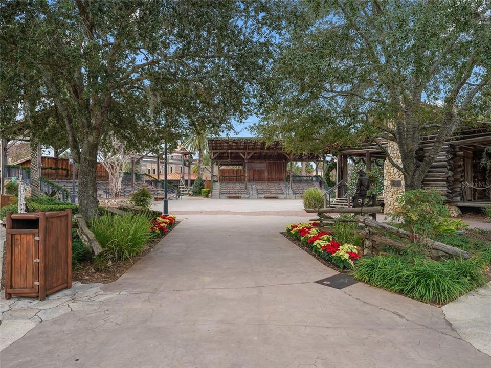 Activo con contrato: $799,000 (3 camas, 2 baños, 1851 Pies cuadrados)