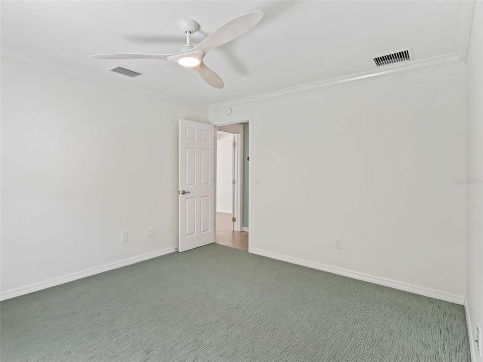 Activo con contrato: $799,000 (3 camas, 2 baños, 1851 Pies cuadrados)