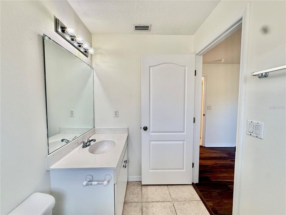 For Sale: $419,000 (6 beds, 0 baths, 2732 Square Feet)