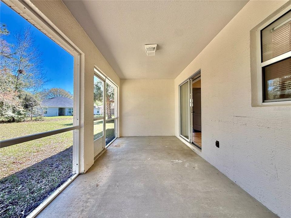 For Sale: $419,000 (6 beds, 0 baths, 2732 Square Feet)