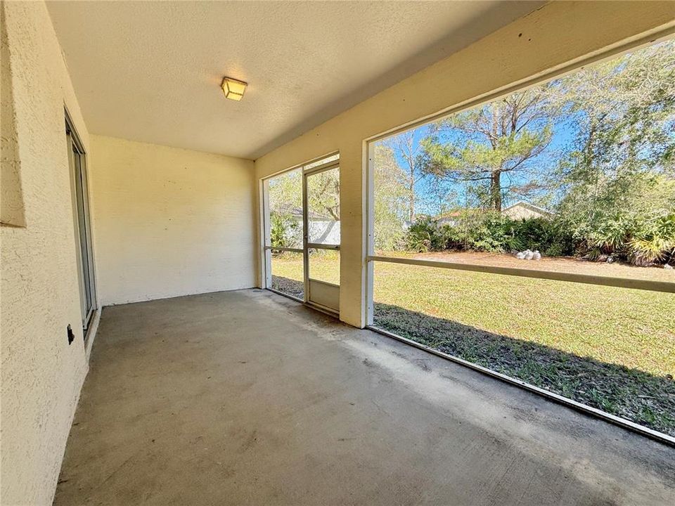 For Sale: $419,000 (6 beds, 0 baths, 2732 Square Feet)