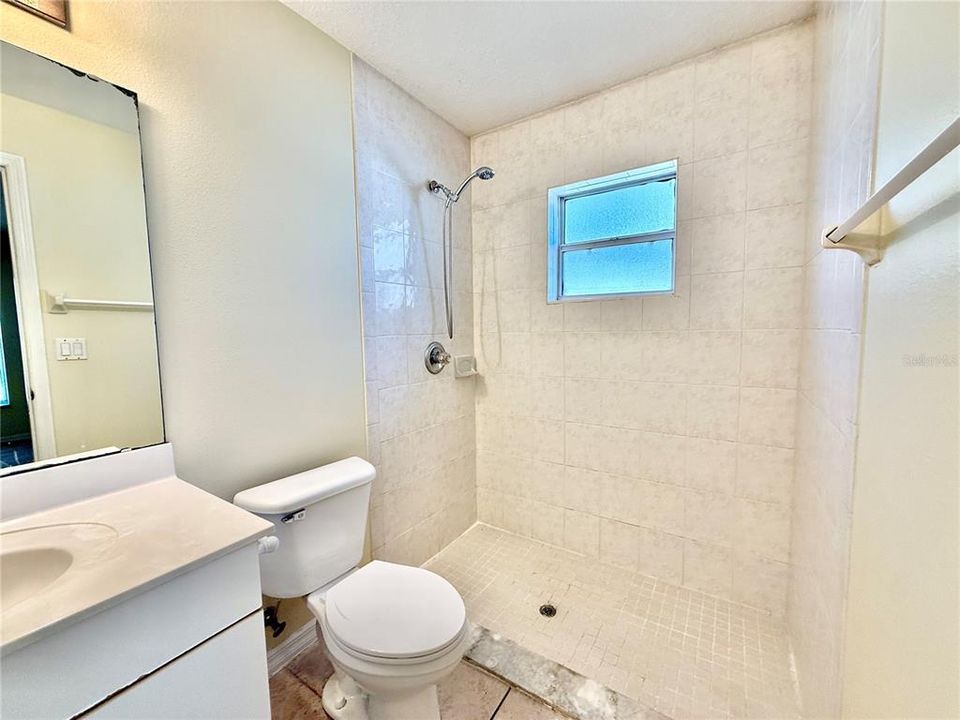 For Sale: $419,000 (6 beds, 0 baths, 2732 Square Feet)