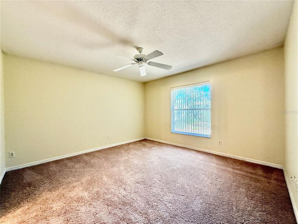 For Sale: $419,000 (6 beds, 0 baths, 2732 Square Feet)