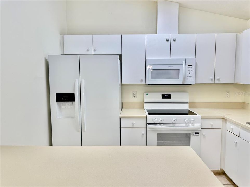 For Sale: $419,000 (6 beds, 0 baths, 2732 Square Feet)