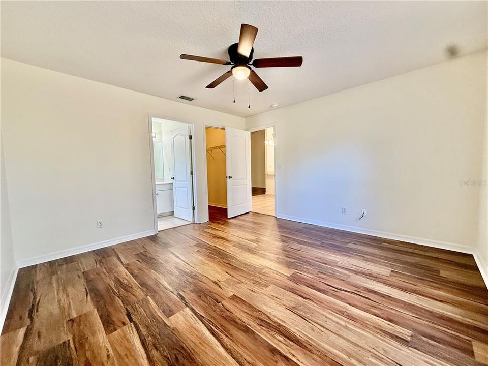 For Sale: $419,000 (6 beds, 0 baths, 2732 Square Feet)
