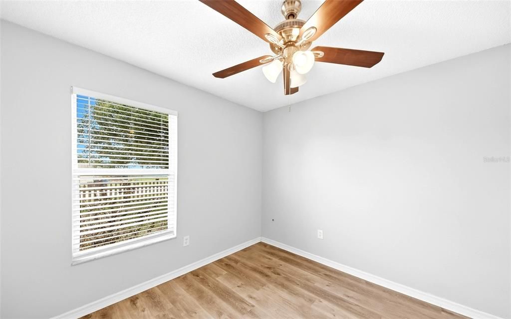 Active With Contract: $259,900 (3 beds, 2 baths, 1178 Square Feet)