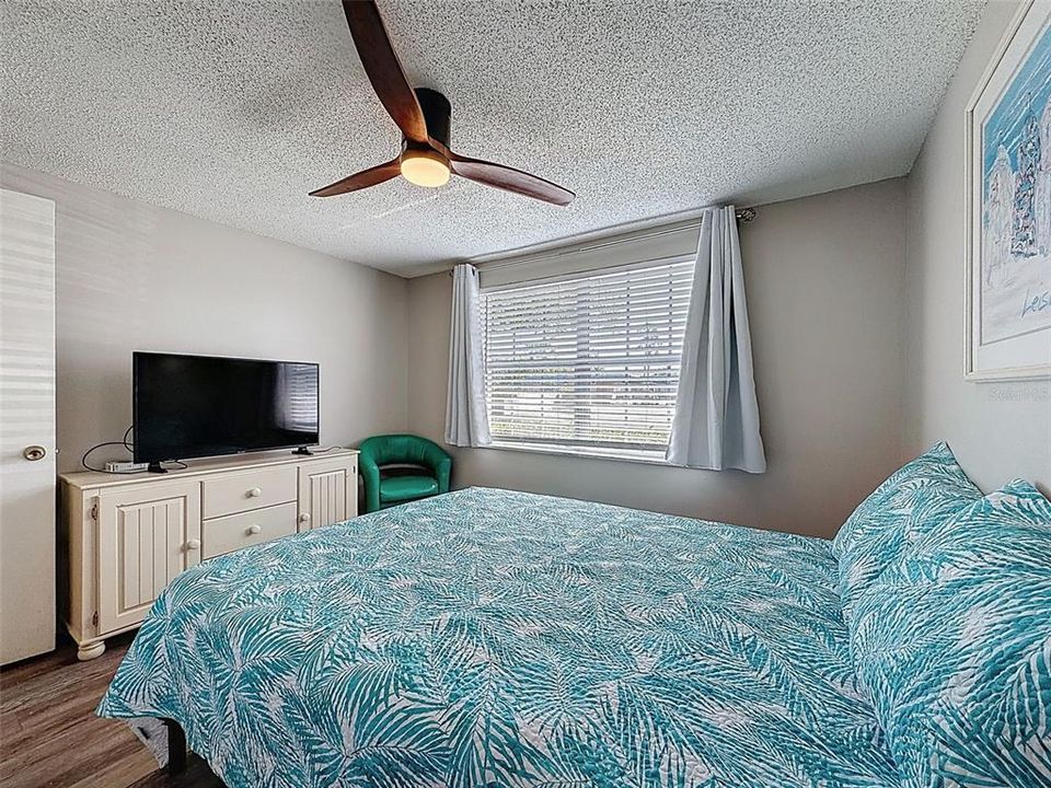 Activo con contrato: $124,900 (2 camas, 1 baños, 827 Pies cuadrados)