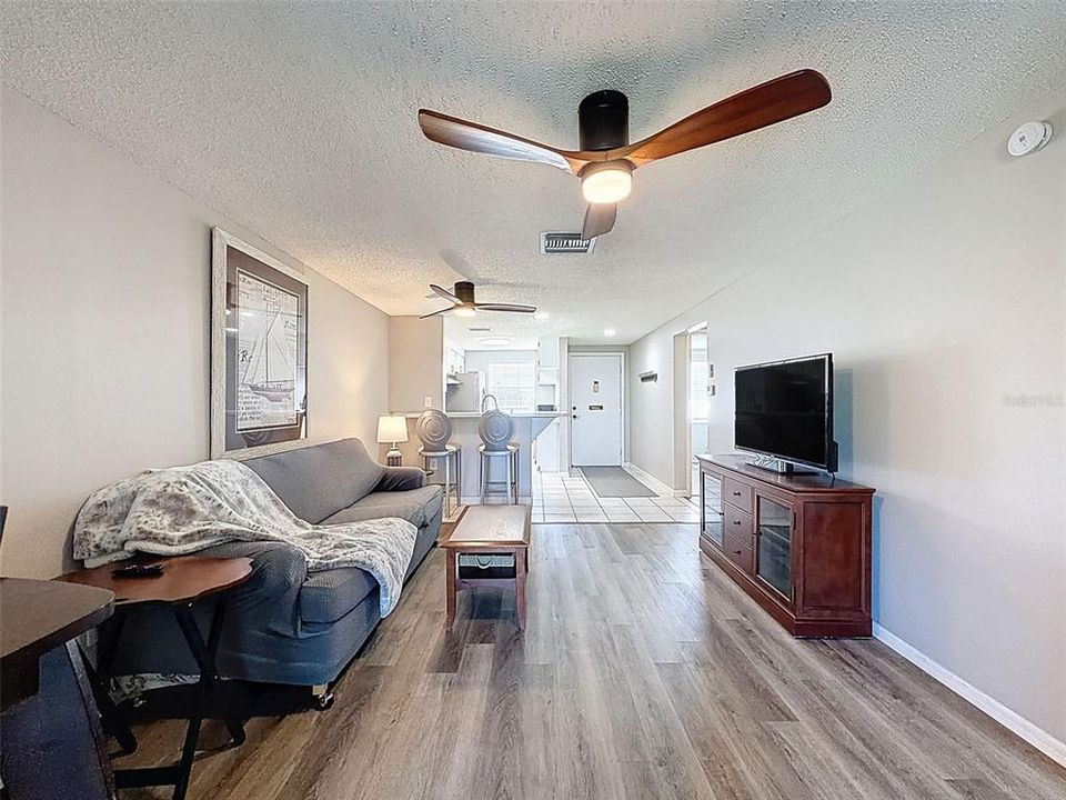 Activo con contrato: $124,900 (2 camas, 1 baños, 827 Pies cuadrados)