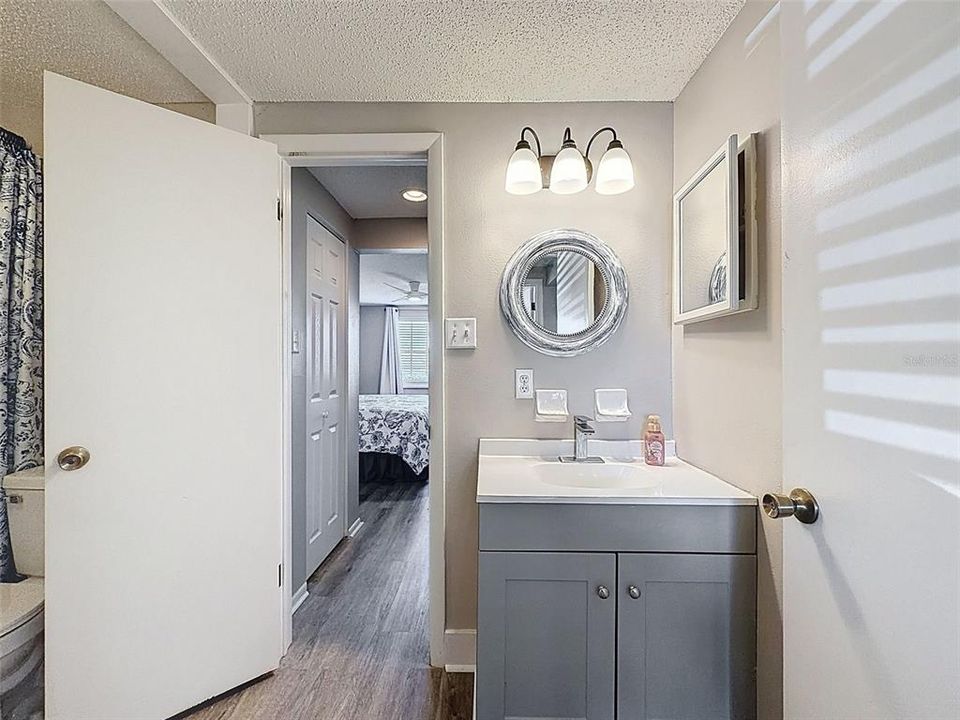 Activo con contrato: $124,900 (2 camas, 1 baños, 827 Pies cuadrados)