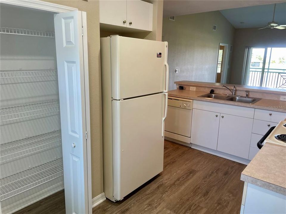 Activo con contrato: $184,900 (2 camas, 2 baños, 1168 Pies cuadrados)
