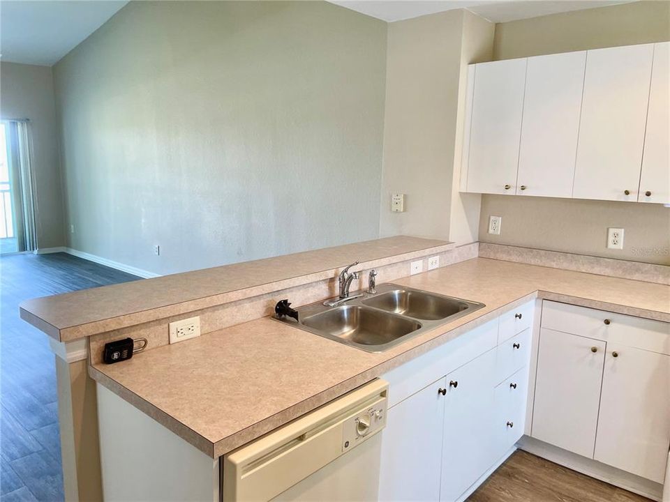Activo con contrato: $184,900 (2 camas, 2 baños, 1168 Pies cuadrados)