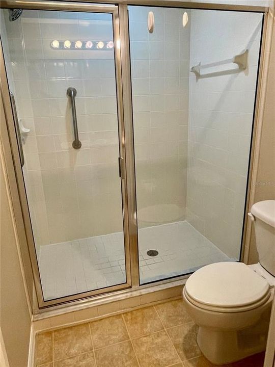 Activo con contrato: $184,900 (2 camas, 2 baños, 1168 Pies cuadrados)