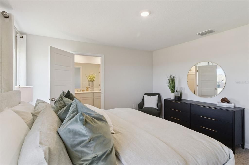 Active With Contract: $323,990 (4 beds, 2 baths, 1665 Square Feet)