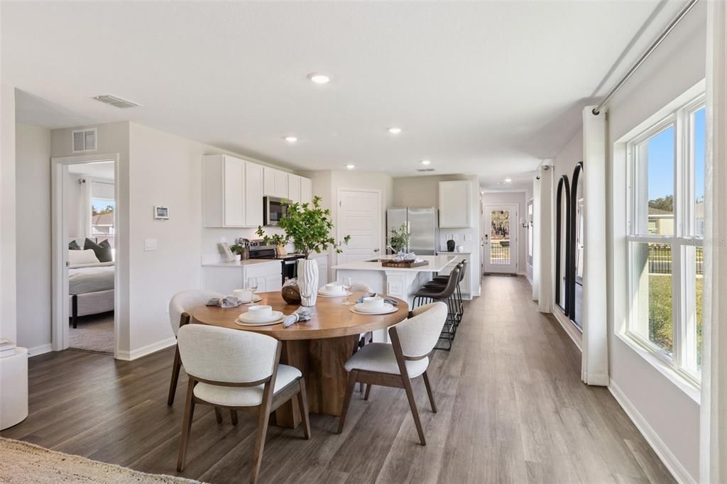 Active With Contract: $323,990 (4 beds, 2 baths, 1665 Square Feet)
