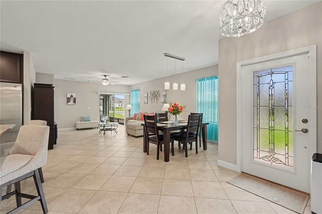 Active With Contract: $300,000 (2 beds, 2 baths, 1614 Square Feet)