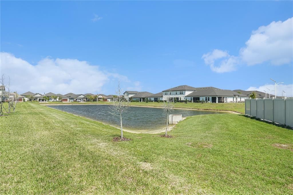 Active With Contract: $300,000 (2 beds, 2 baths, 1614 Square Feet)