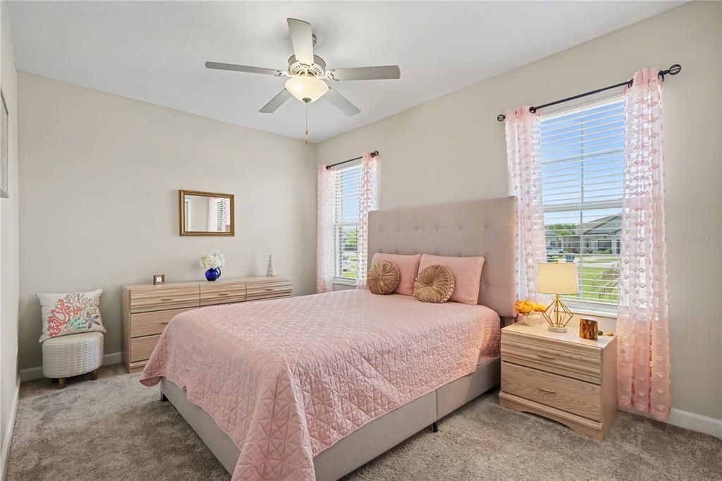 Active With Contract: $300,000 (2 beds, 2 baths, 1614 Square Feet)