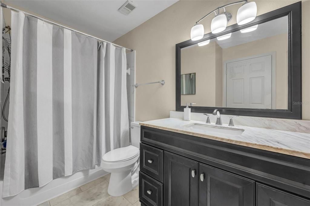 For Sale: $155,000 (2 beds, 2 baths, 1101 Square Feet)