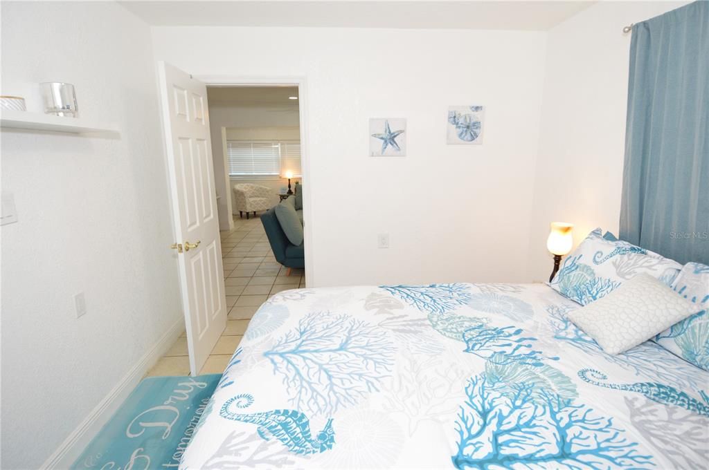 Active With Contract: $2,000 (1 beds, 1 baths, 625 Square Feet)