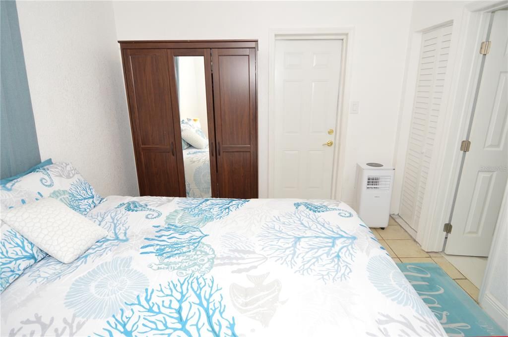 Active With Contract: $2,000 (1 beds, 1 baths, 625 Square Feet)