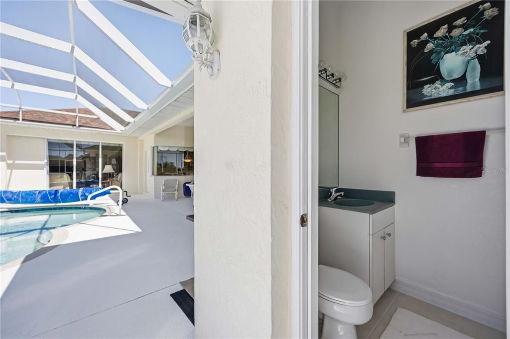 En Venta: $635,000 (3 camas, 2 baños, 2564 Pies cuadrados)