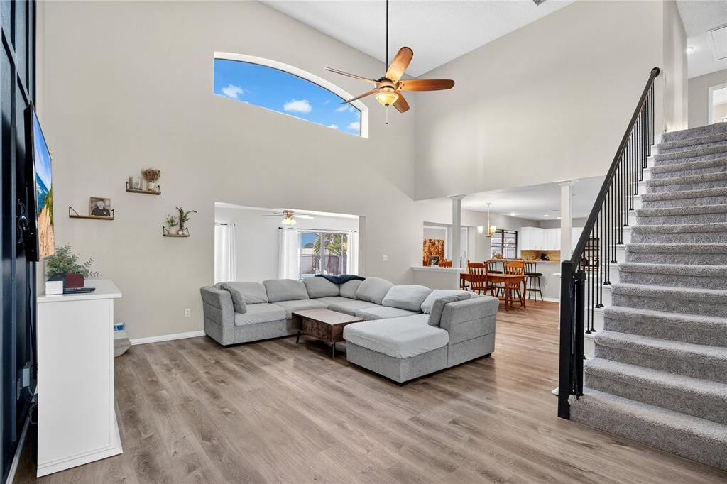 Active With Contract: $637,500 (5 beds, 3 baths, 3462 Square Feet)