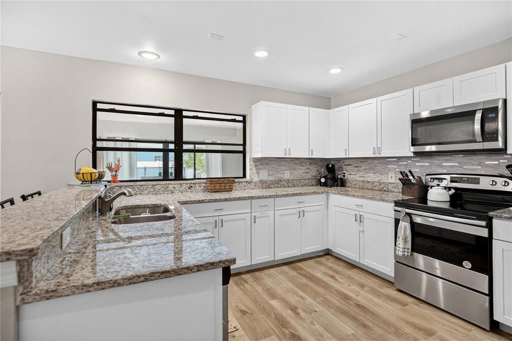 Active With Contract: $637,500 (5 beds, 3 baths, 3462 Square Feet)
