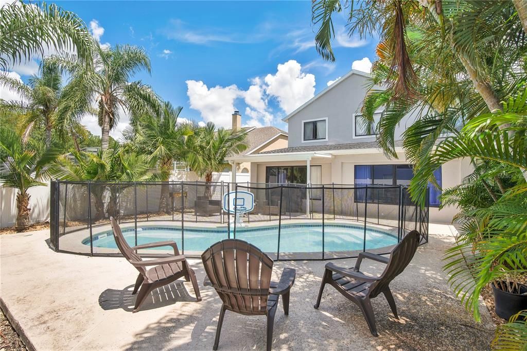 Active With Contract: $637,500 (5 beds, 3 baths, 3462 Square Feet)