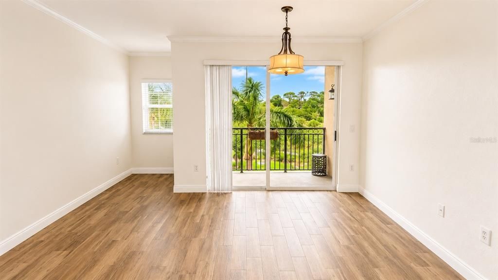 Active With Contract: $2,800 (3 beds, 2 baths, 1352 Square Feet)
