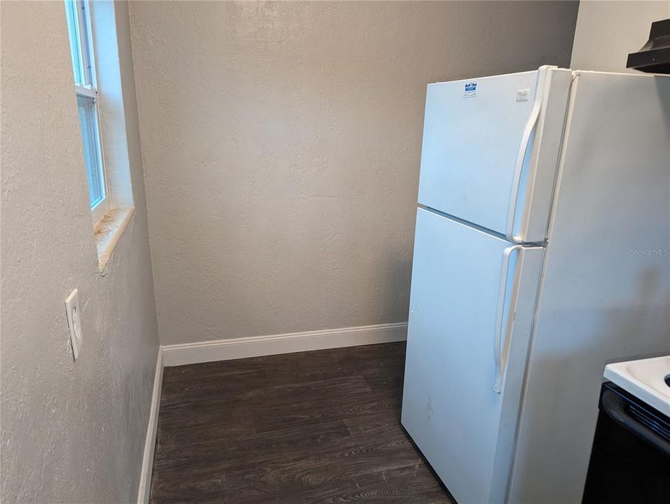 For Rent: $1,250 (2 beds, 1 baths, 616 Square Feet)