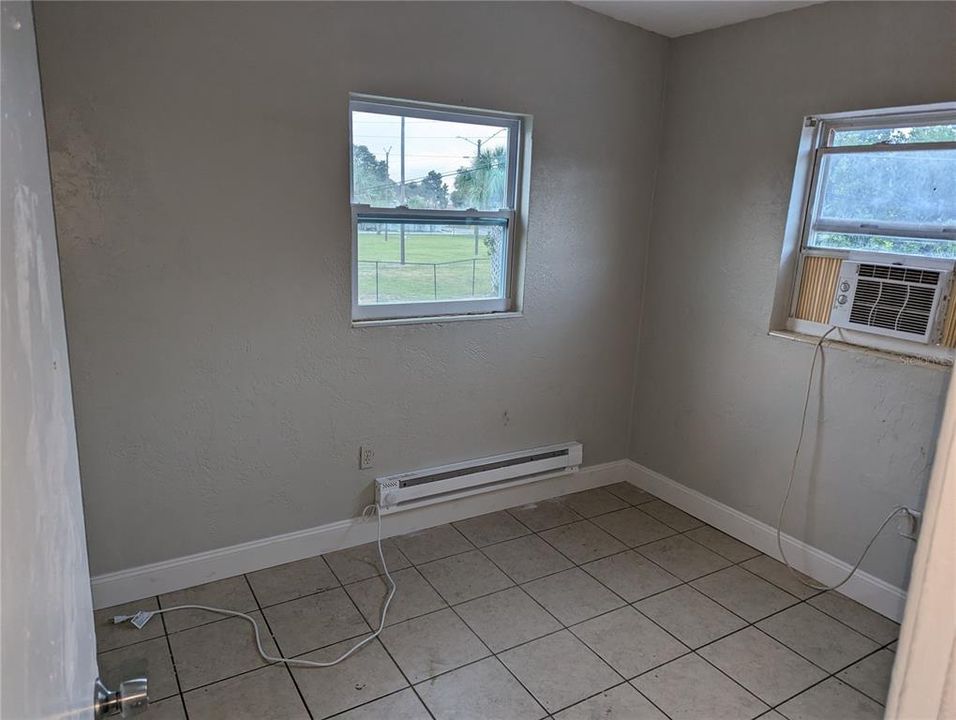 For Rent: $1,250 (2 beds, 1 baths, 616 Square Feet)