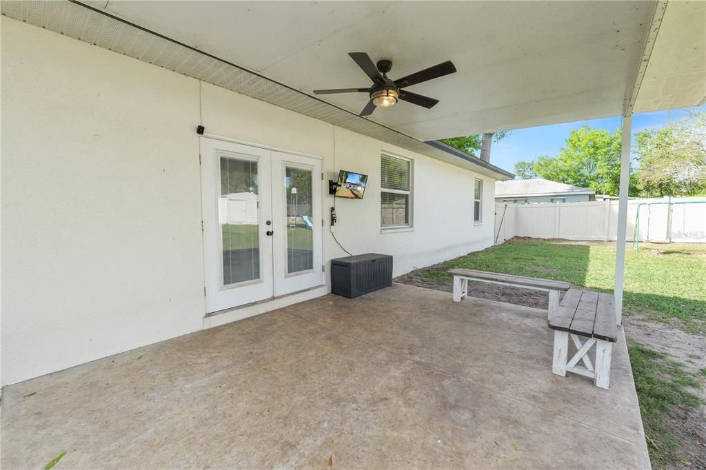 Activo con contrato: $285,000 (3 camas, 2 baños, 1539 Pies cuadrados)