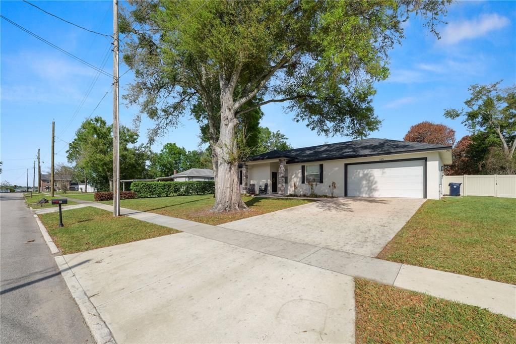Activo con contrato: $285,000 (3 camas, 2 baños, 1539 Pies cuadrados)