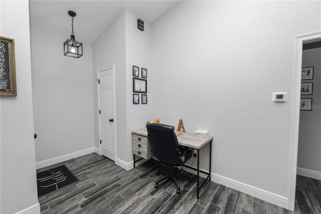 Activo con contrato: $285,000 (3 camas, 2 baños, 1539 Pies cuadrados)
