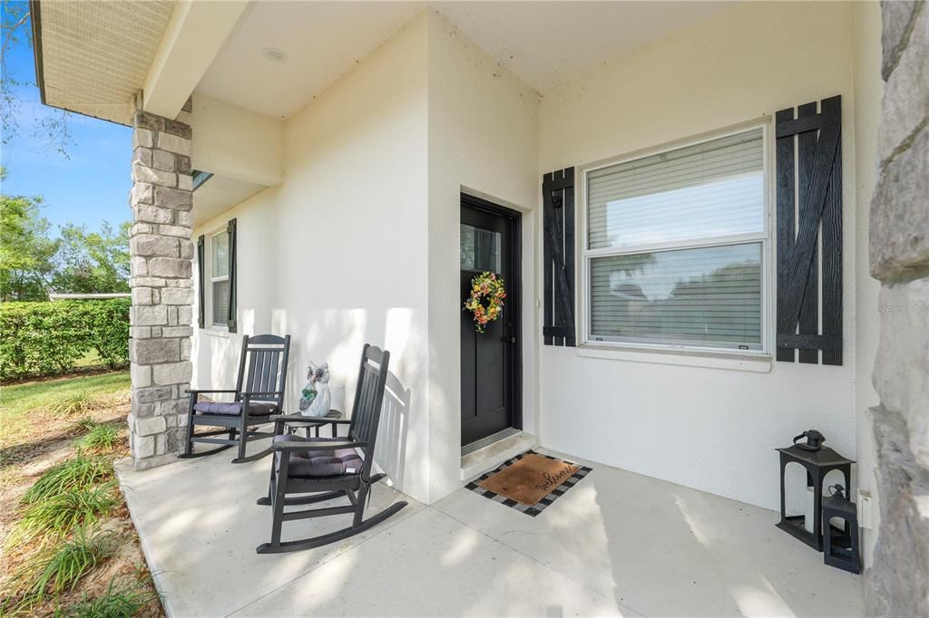 Activo con contrato: $285,000 (3 camas, 2 baños, 1539 Pies cuadrados)