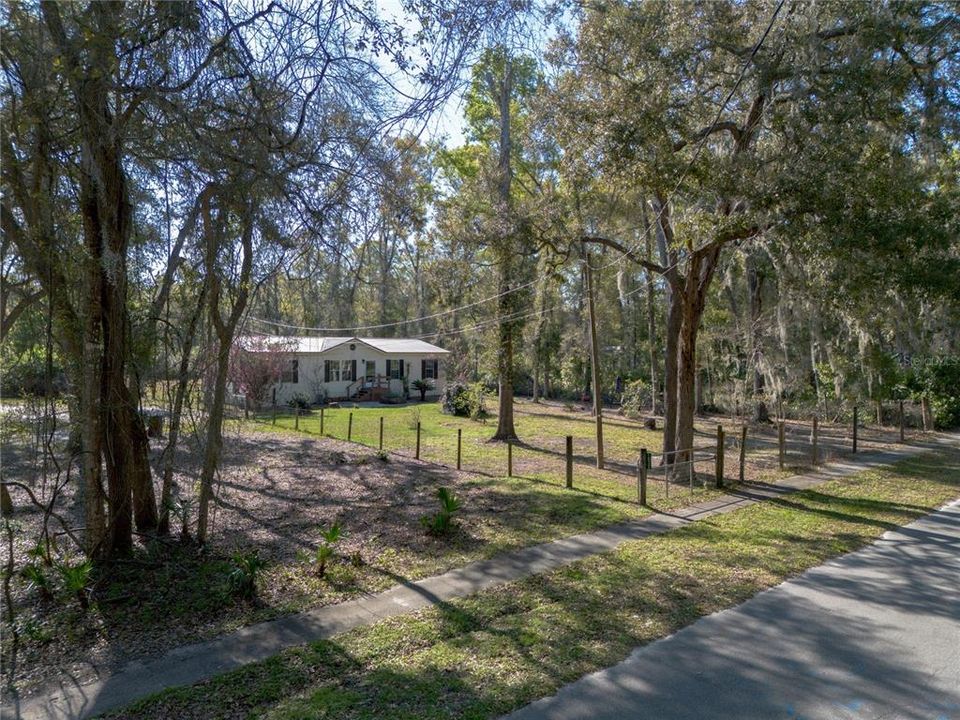 En Venta: $199,900 (3 camas, 2 baños, 1560 Pies cuadrados)
