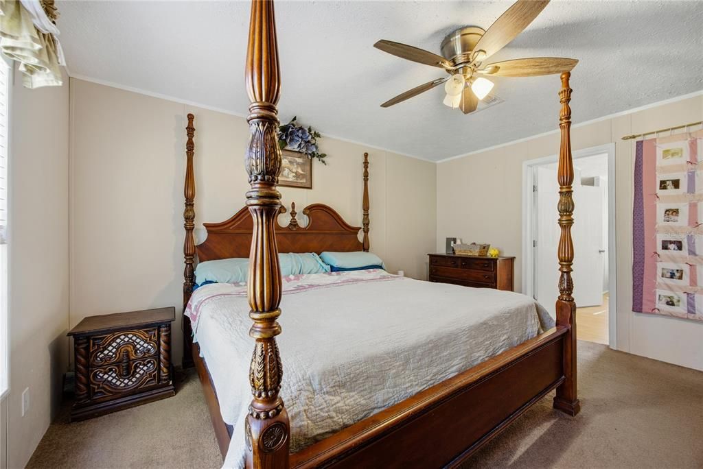 En Venta: $199,900 (3 camas, 2 baños, 1560 Pies cuadrados)