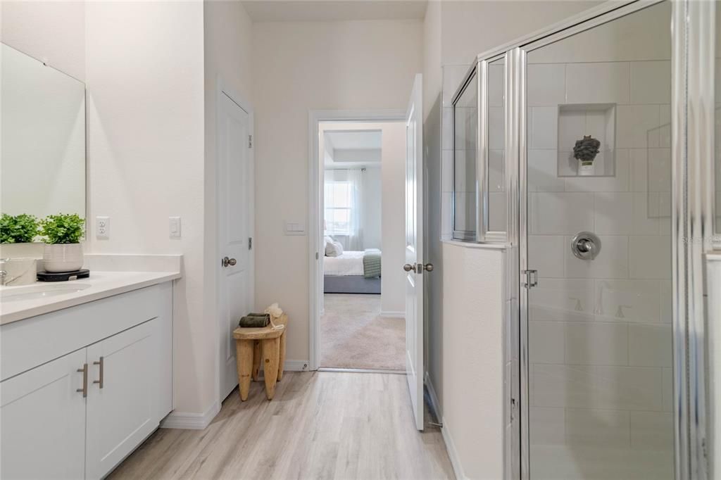 En Venta: $604,990 (4 camas, 3 baños, 2361 Pies cuadrados)