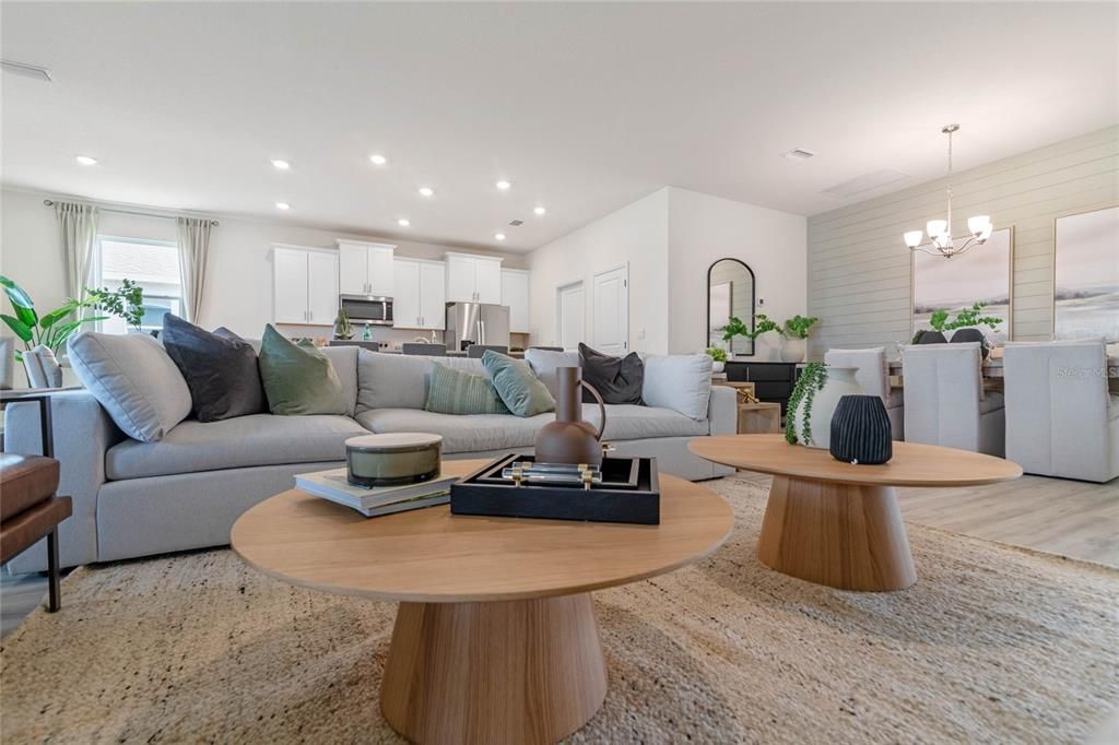 En Venta: $604,990 (4 camas, 3 baños, 2361 Pies cuadrados)