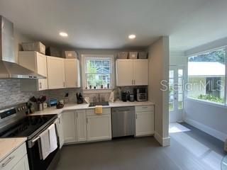 For Sale: $629,000 (3 beds, 2 baths, 1520 Square Feet)