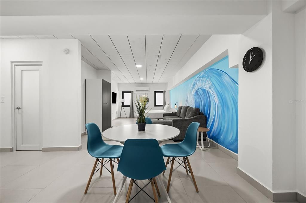 В аренду: $1,800 (0 спален, 1 ванн, 566 Квадратных фут)