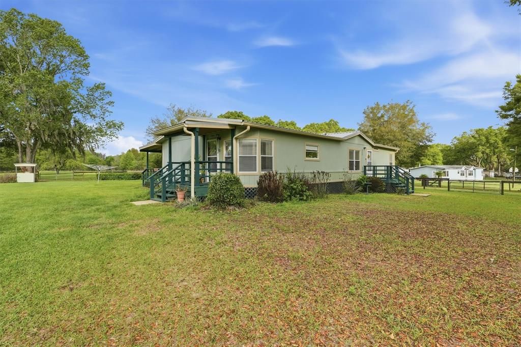 Recently Sold: $325,000 (3 beds, 2 baths, 1510 Square Feet)