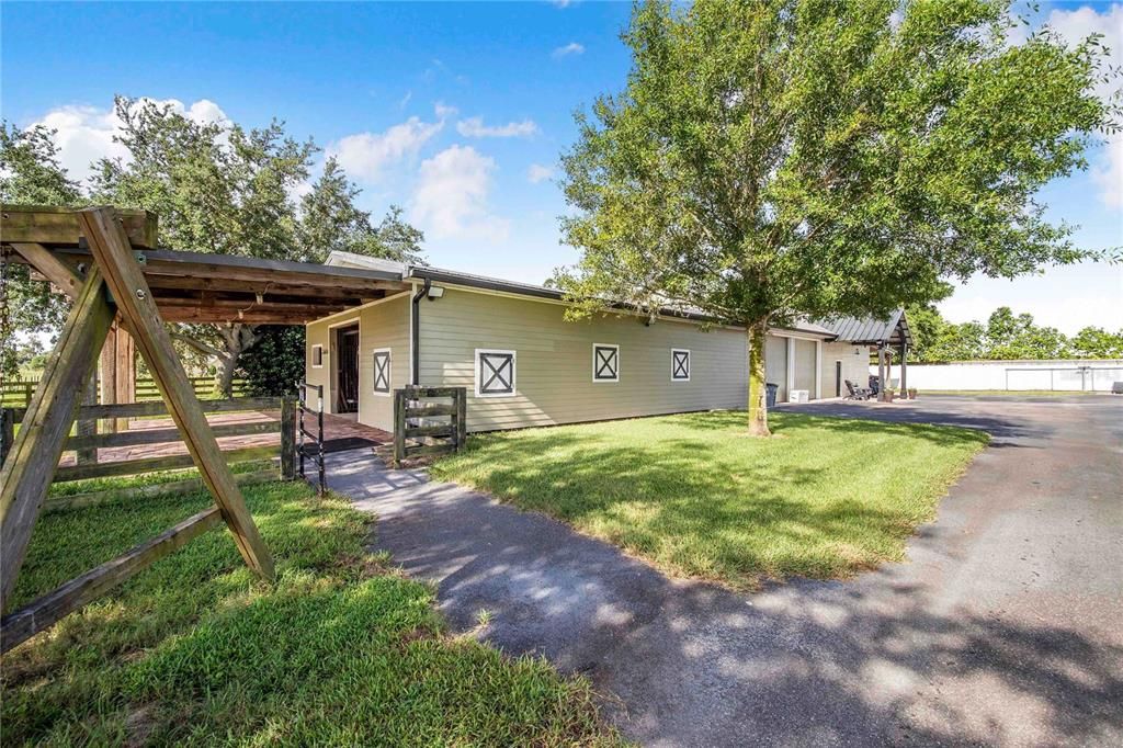 Activo con contrato: $1,849,000 (5 camas, 3 baños, 3238 Pies cuadrados)