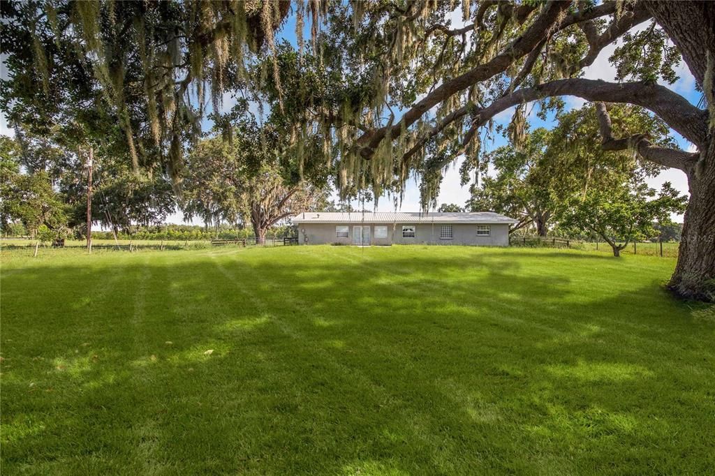 Activo con contrato: $1,849,000 (5 camas, 3 baños, 3238 Pies cuadrados)