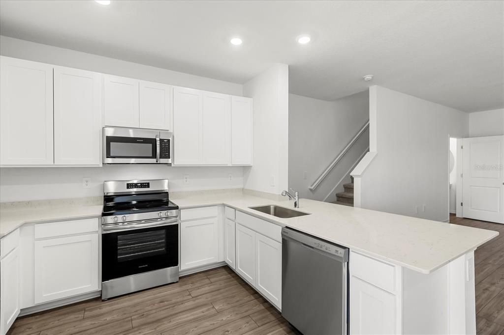 For Sale: $215,000 (3 beds, 2 baths, 1708 Square Feet)