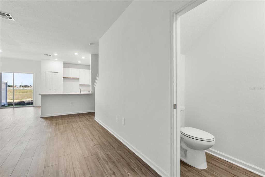 For Sale: $215,000 (3 beds, 2 baths, 1708 Square Feet)