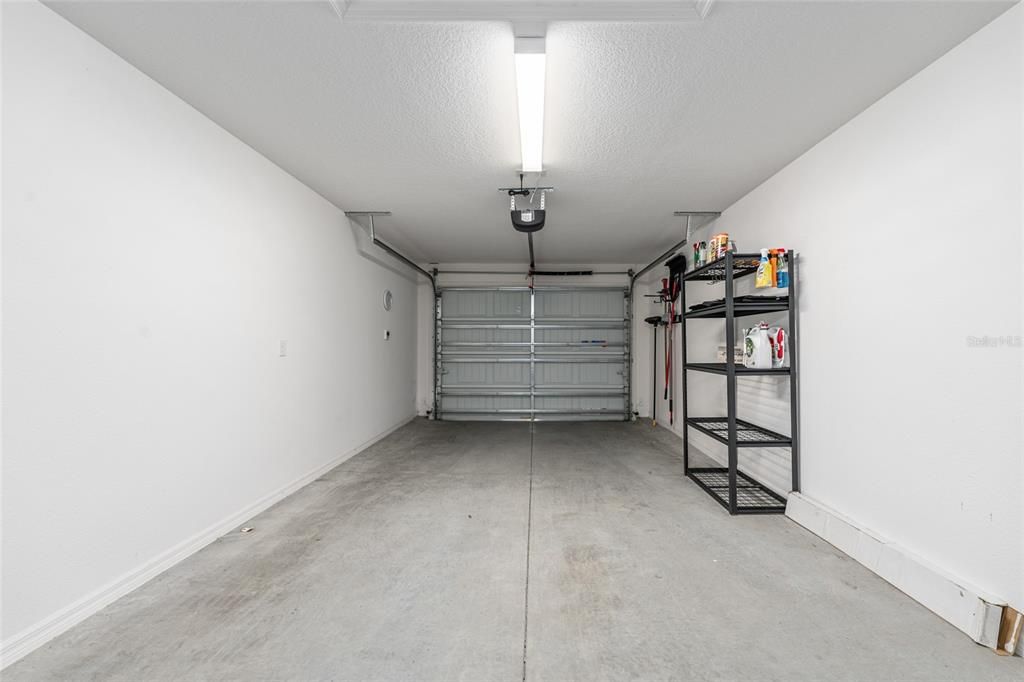 На продажу: $259,900 (2 спален, 2 ванн, 1039 Квадратных фут)