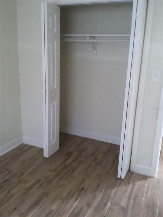 For Rent: $1,100 (2 beds, 1 baths, 710 Square Feet)