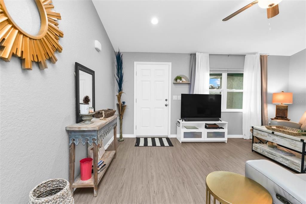 En Venta: $339,000 (3 camas, 2 baños, 1533 Pies cuadrados)